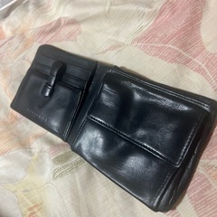 二つ折り財布の画像