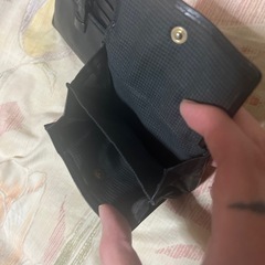 二つ折り財布の画像