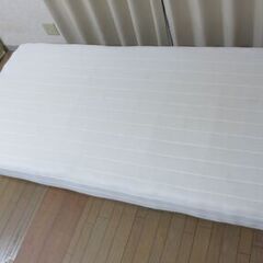 ニトリ　マットレス脚付き　シングルベッドサイズ　柔らかめ