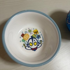 ウルトラマン食器の画像