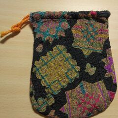 巾着袋　絞り加工の画像