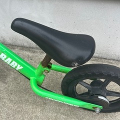 パンクしないキックバイクの画像
