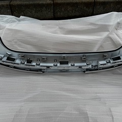 ホンダ　シャトル　純正スポイラーの画像