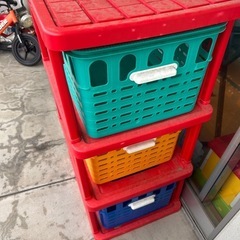 おもちゃ箱