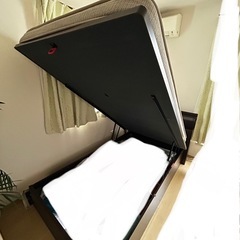 収納付きセミダブルベッド　ニトリ