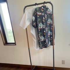 ハンガーラックの画像