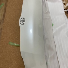 ハイエースワイド　ボンネット
