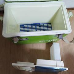 収納付　ダイワ　クーラーボックス　スノーラインの画像