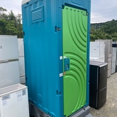 仮設トイレ
