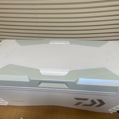 ダイワ　クーラーボックス60リットル