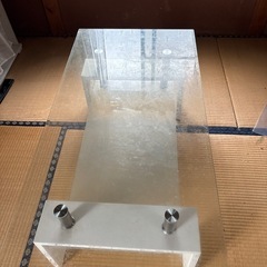 ガラステーブル