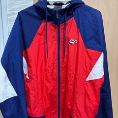 マウンテンパーカーの画像