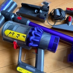 ダイソン サイクロン V10アニマル Dyson Cyclone...