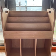 絵本棚