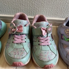 瞬足　女の子　17cm1足、17.５cm２足　3速セットの画像