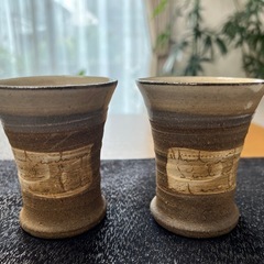 ペアの湯のみ