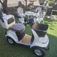 免許不要　特定小型原付自転車　３輪・４輪・