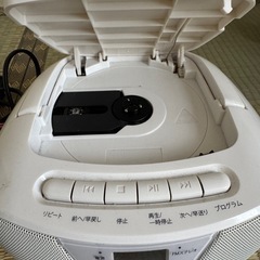WINTECH  KC-131 
ポーダブルCDプレーヤー&FM/AMラジオの画像