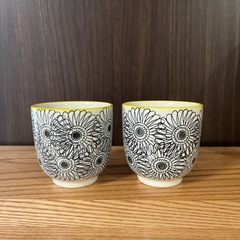【海外雑貨】ひまわり柄の湯呑みカップ2個セット