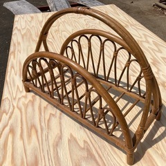 藤 マガジンラックの画像