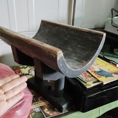 骨董品　何かを置く台のようなもの　木製