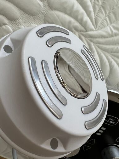 クワトロバーストキャビプレミア　 キャビテーション EMS RF 美容機器