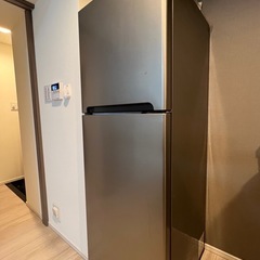 冷蔵庫差し上げます。