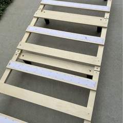 
シングルベッド脚付きマットレスも一緒にの画像