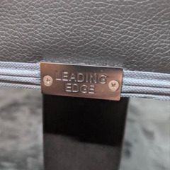トレーニングベンチ　 LEADING EDGEの画像