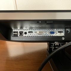 DELL U2713Hm 27インチモニターの画像