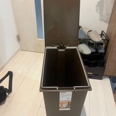 ニトリのゴミ箱　45ℓ