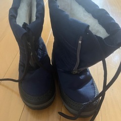 子供　冬用ブーツ　14cmくらい