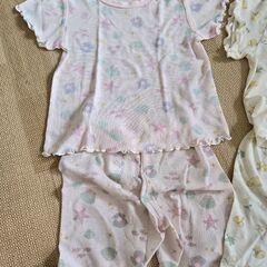 女の子100センチ　パジャマ