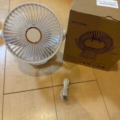 🌀【新品未使用】クリップ式卓上扇風機 小型 USB充電式 5段階...