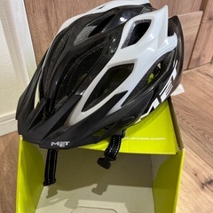 ヘルメット　自転車　　