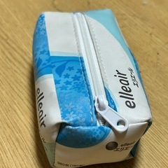 ガチャガチャ  エリエール  ティッシュケース  青の画像