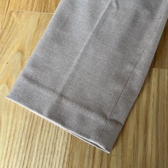 UNIQLO ベージュ スラックス Sサイズの画像