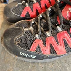 中古　安全靴　２６.5センチの画像