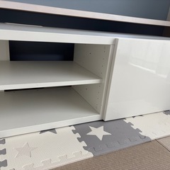 IKEA ベストー テレビ台 収納の画像