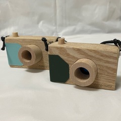 木製のカメラ(2つセット)