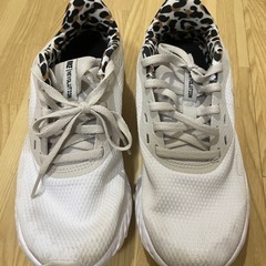 NIKEランニングシューズ