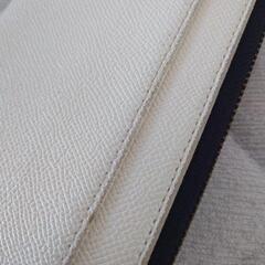 ◇PATRICK COXの白長財布◇の画像