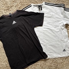 adidas Tシャツ　2枚セット