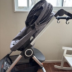 ストッケ　ベビーカー　両対面　STOKKE