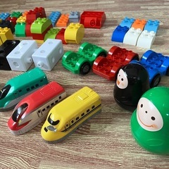 おもちゃ　いろいろなブロックの画像