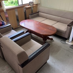 無料です、応接セットをご活用下さい