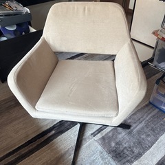 チェア　ベージュ