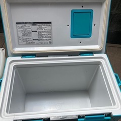 終了クーラーボックス　の画像