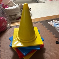 コーン6つ