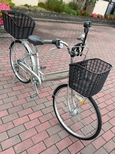 前後籠付きオートライト変速付軽快車 (27㌅)お引取りでも？配達でも？可能です。 前後籠付きオートライト変速付軽快車 (27㌅)お引取りでも？配達